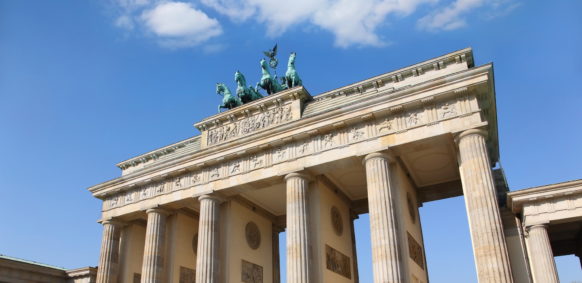 Relocating to Germany - Brandenburger Tor, copyright: sashagala/Shutterstock.com